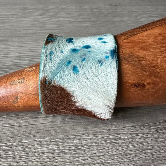 Rustic Cuff Cowhide Wide Cuff Bracelet Turquoise & Brown - Picture 1 of 9